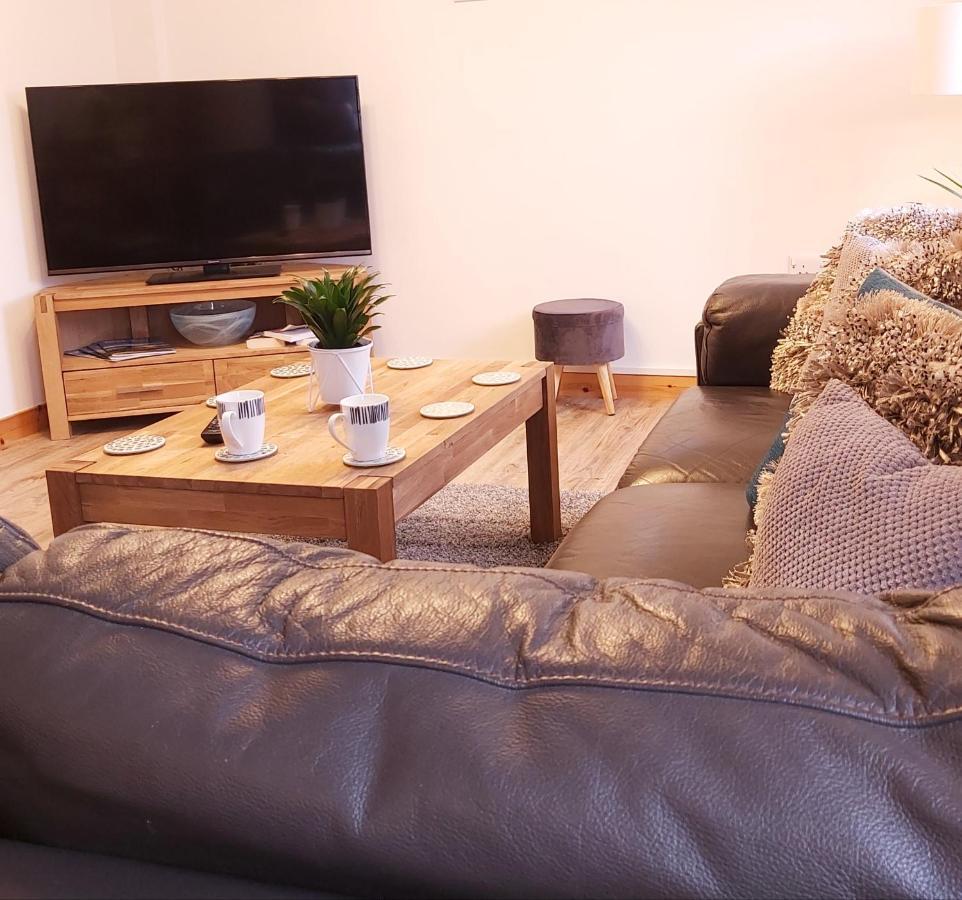 Inverness City Centre Apartment With Elevator And Google Chromecast Extérieur photo
